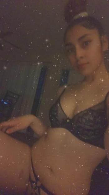 Sweet Strawberry, 25  female escort, San Gabriel Valley