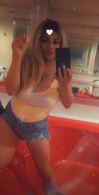  909-233-7661, 33  female escort, San Gabriel Valley