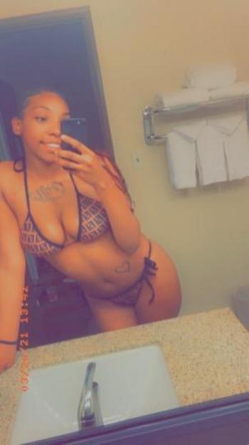 Lola, 21  female escort, San Gabriel Valley