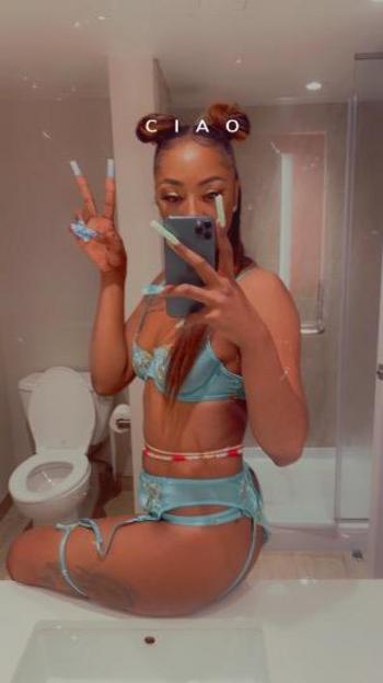 Honorable, 23  female escort, San Gabriel Valley